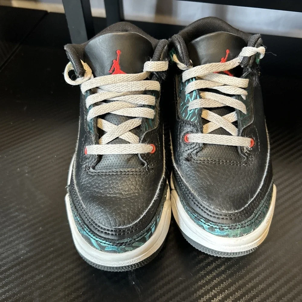 Rare Nike GS Air Jordan 3 Retro Moto Black/Siren Red/Jade FV5438-001 Size 11C - Picture 5 of 7
